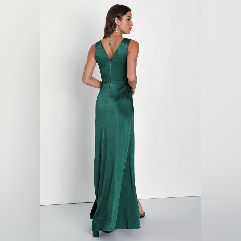 NWT FLAW Lulus Perfect Refinement Emerald Satin Sleeveless Pleated Maxi Dress 1X - Picture 3 of 9